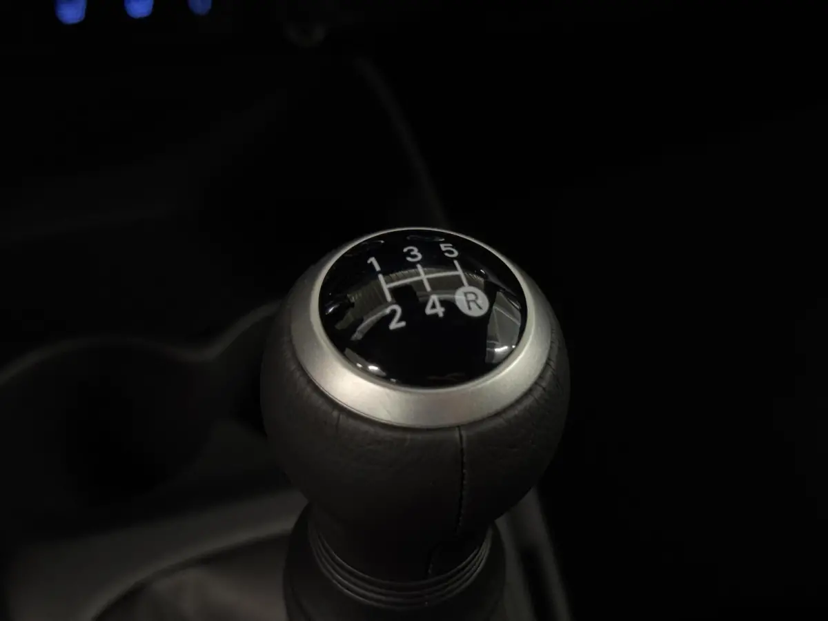 1.0 VVT-i MT Play | NIEUW! | Airco | ACC | Camera | Stoelverwarming | DAB | ( Vestiging - Nieuwegein )
