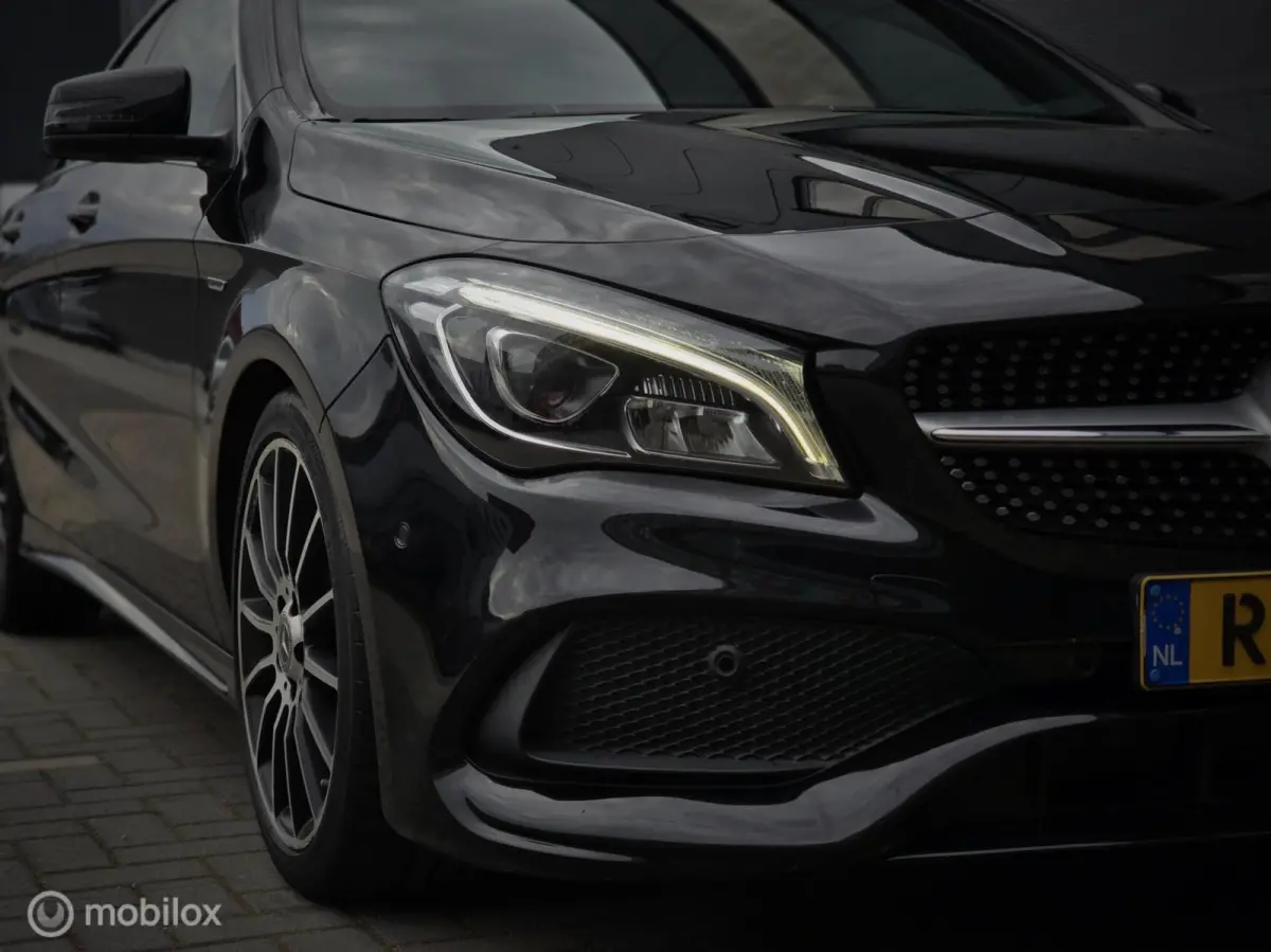 180 AMG Pack Automaat Facelift Alcantara