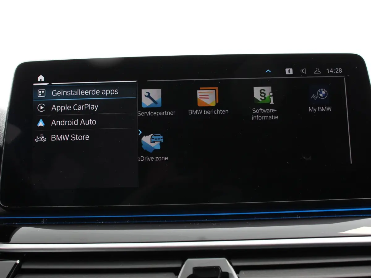530e Business PHEV AUTOMAAT Adaptieve cruise control LED Leder Navigatie Stoelverwarming Achteruitrijcamera Sfeerverlichting Lane assist Climate control Apple Carplay/ Android Auto