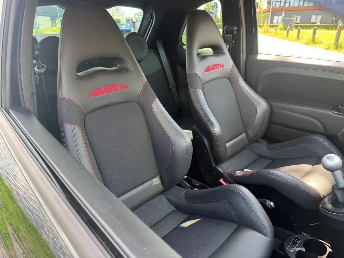 1.4 T-Jet 180PK Competizione Carbon Sabelt Monza Beats