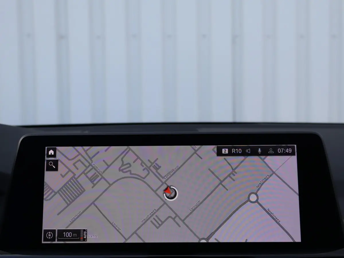xDrive20i 184pk AUT High Executive | Panoramadak | Trekhaak | Memory | Camera | Apple Carplay/Android Auto | Stoelverwarming |