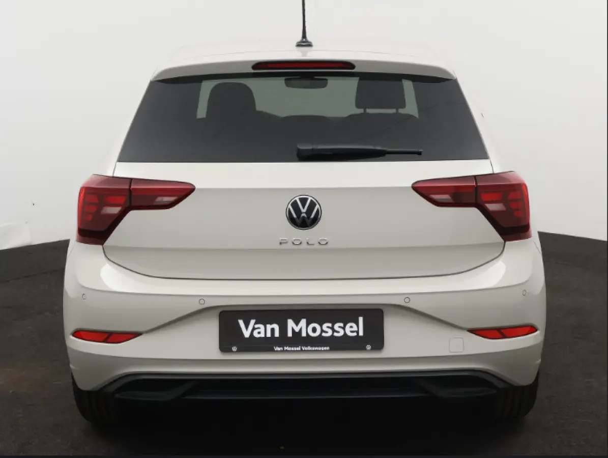 1.0 TSI Life Edition | Navigatie | Apple Carplay | Adaptieve cruise control | Climate control | Parkeersensoren achter | Achteruitrijcamera | LMV 15" inch | LED Verlichtingen |
