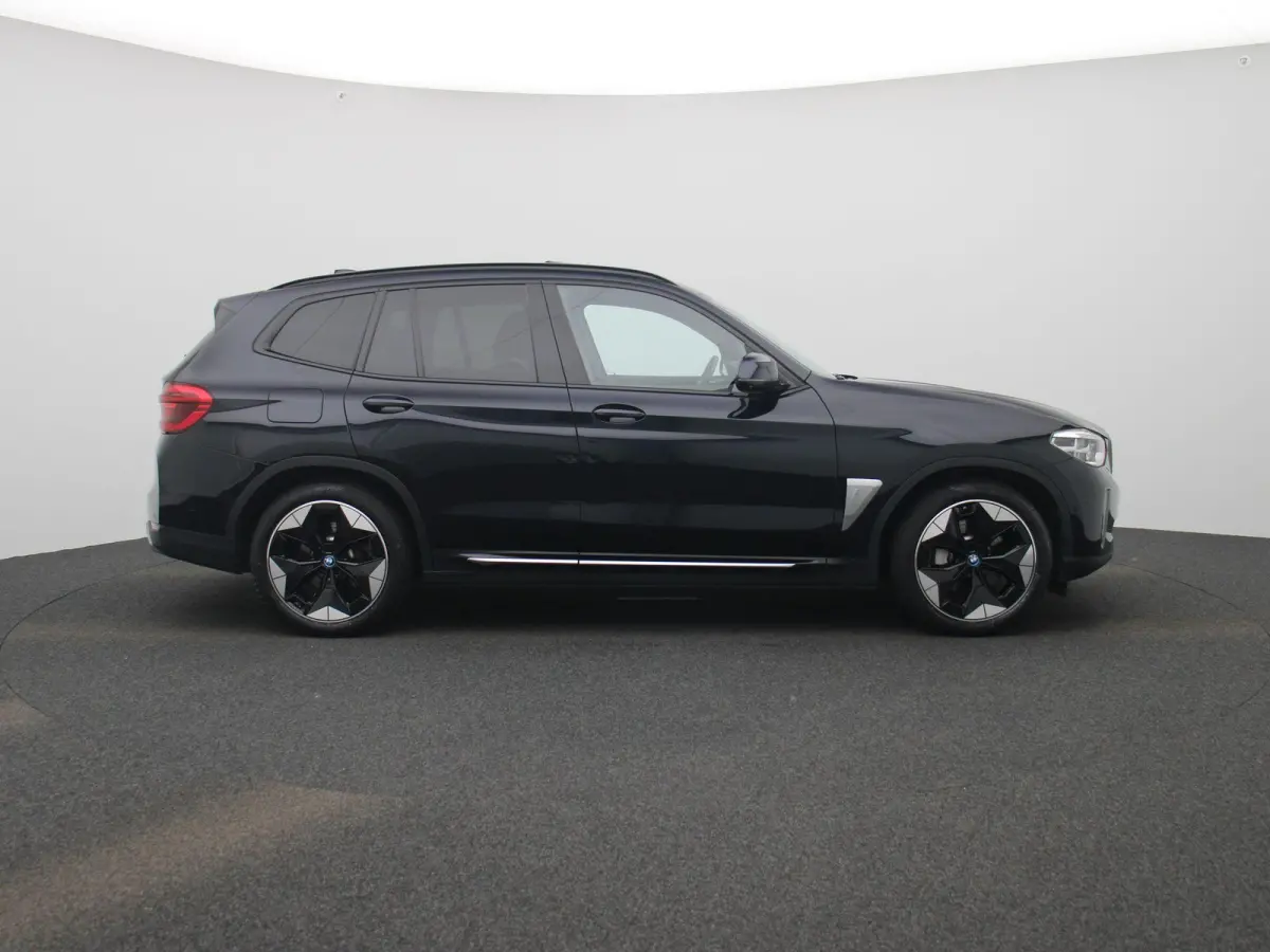 Executive 80 kWh | PANO-SCHUIFDAK | LEER | CAMERA | SPORTSTOELEN | STOELVERWARMING