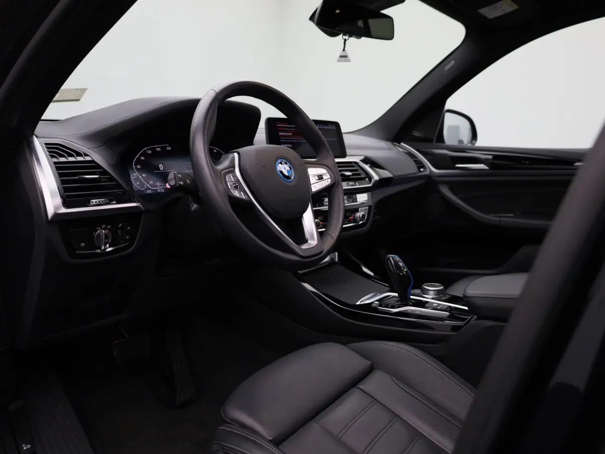 Executive 80 kWh | PANO-SCHUIFDAK | LEER | CAMERA | SPORTSTOELEN | STOELVERWARMING