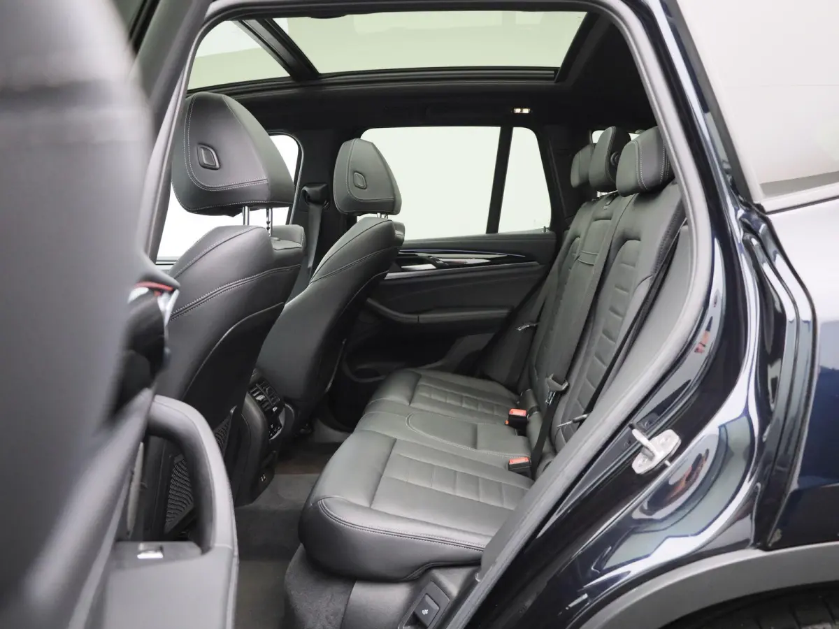 Executive 80 kWh | PANO-SCHUIFDAK | LEER | CAMERA | SPORTSTOELEN | STOELVERWARMING