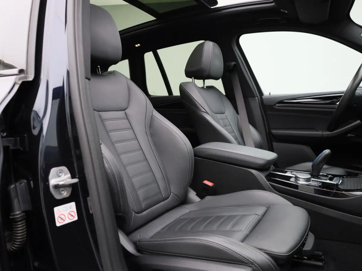 Executive 80 kWh | PANO-SCHUIFDAK | LEER | CAMERA | SPORTSTOELEN | STOELVERWARMING