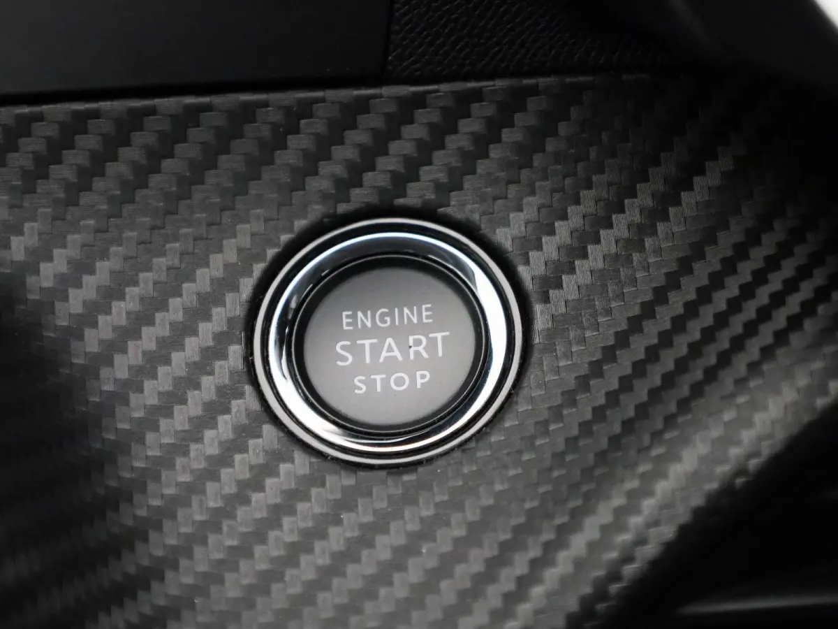 e-2008 Active | CAMERA | NAVIGATIE | KLIMAATREGELING | CRUISE CONTROL