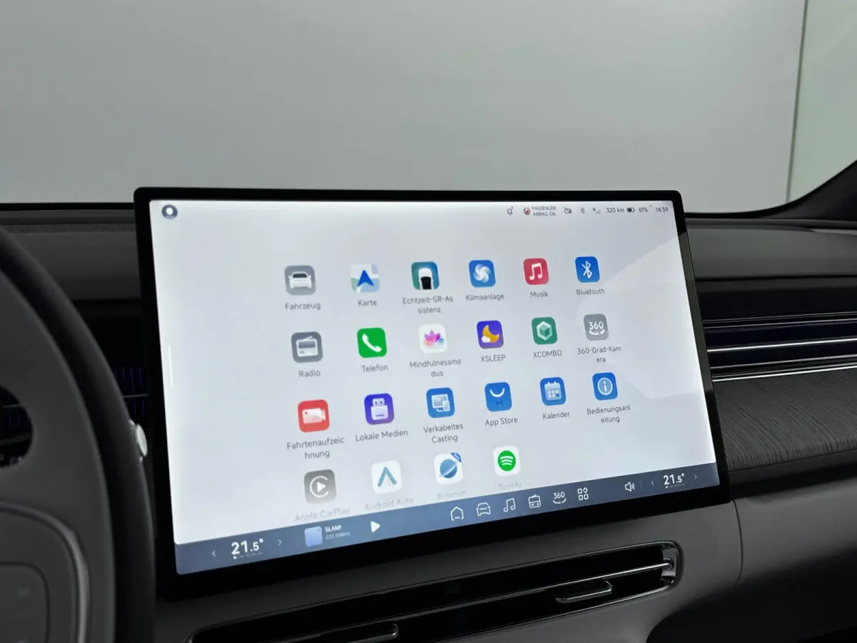 RWD Long Range 80.8 kWh Nieuw Model | Trekhaak | Apple Carplay
