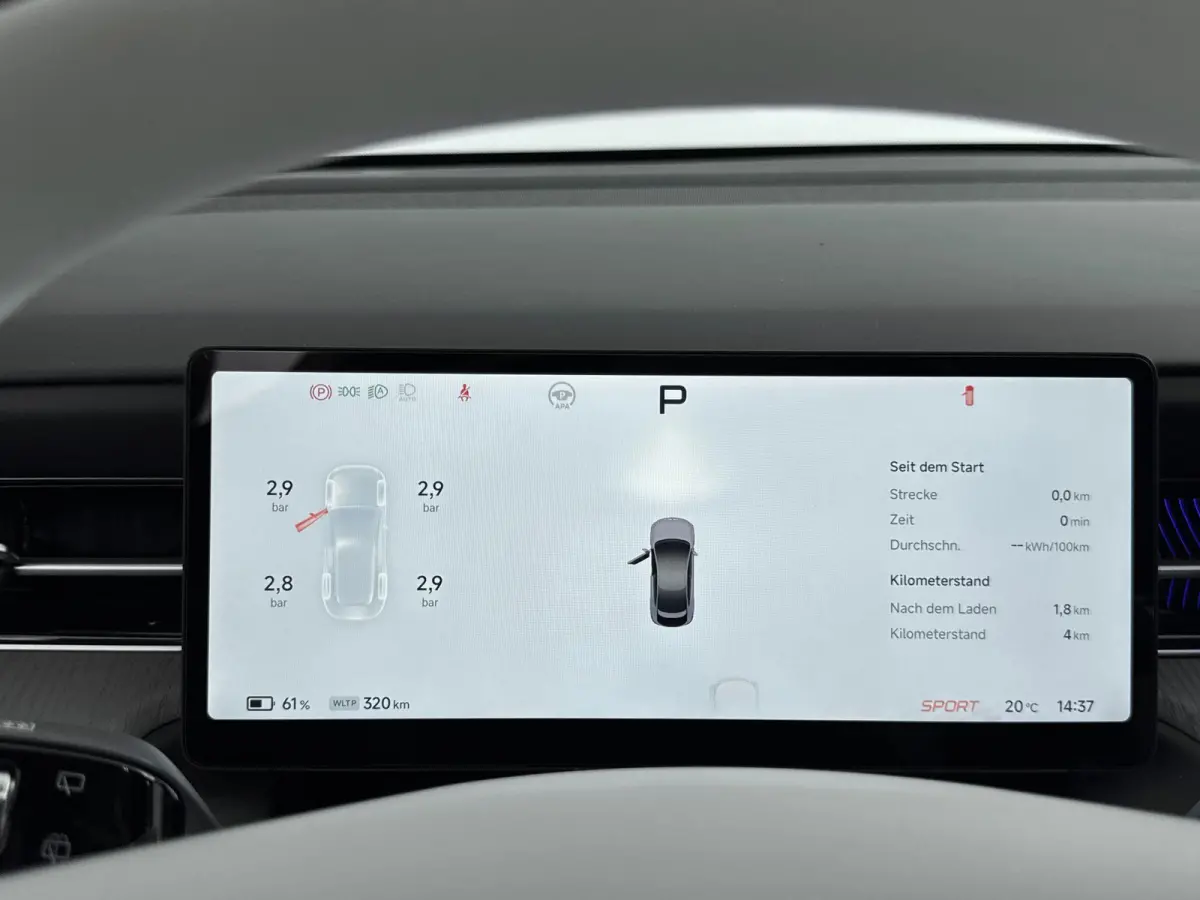 RWD Long Range 80.8 kWh Nieuw Model | Trekhaak | Apple Carplay