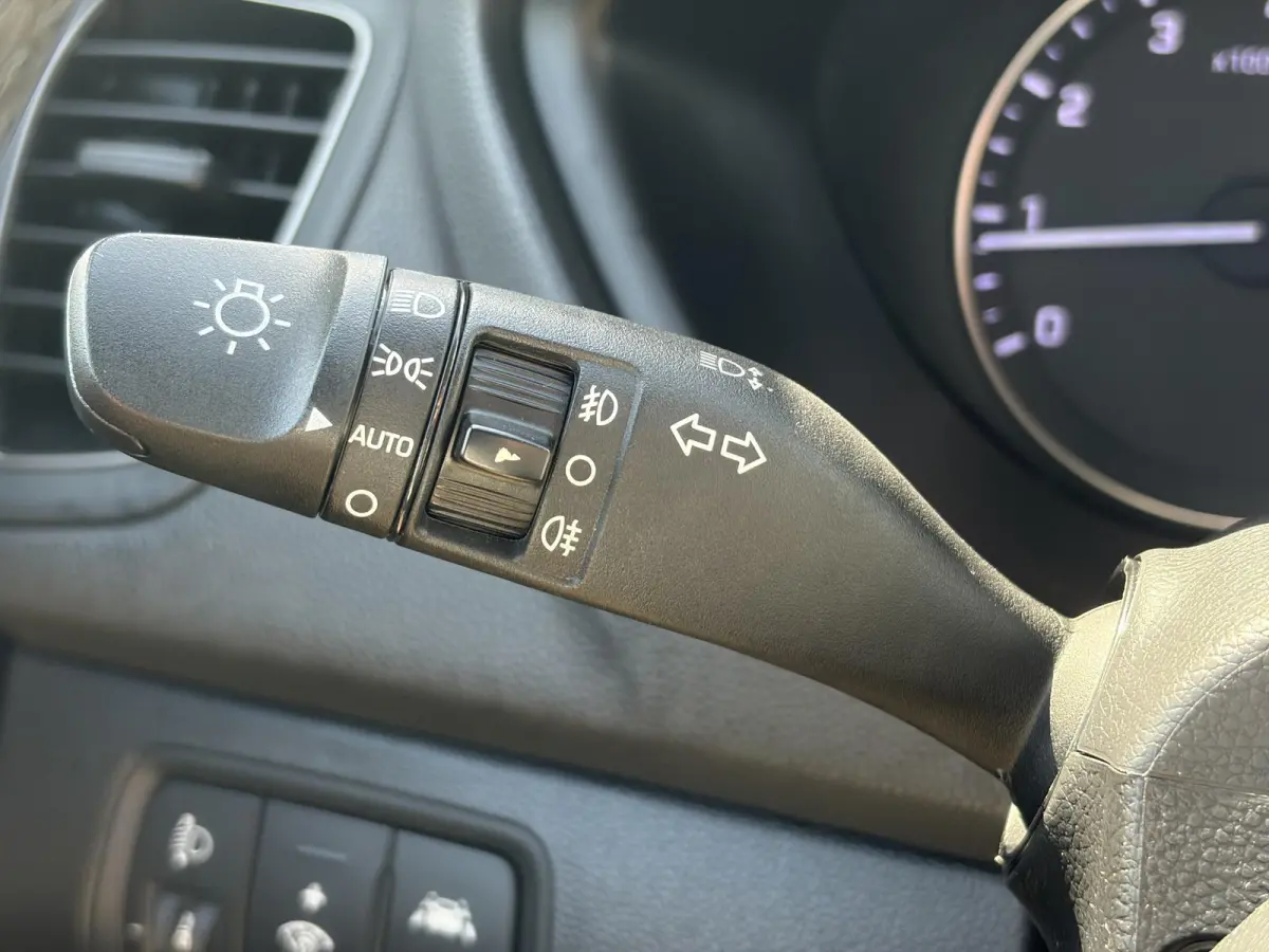 1.0 T-GDI Comfort Navi,Camera,Trekhaak,Clima,Cruise,Pdc,Lm velgen,Rijstrooksensor,N.A.P,102pk,Apk tot 07-2027