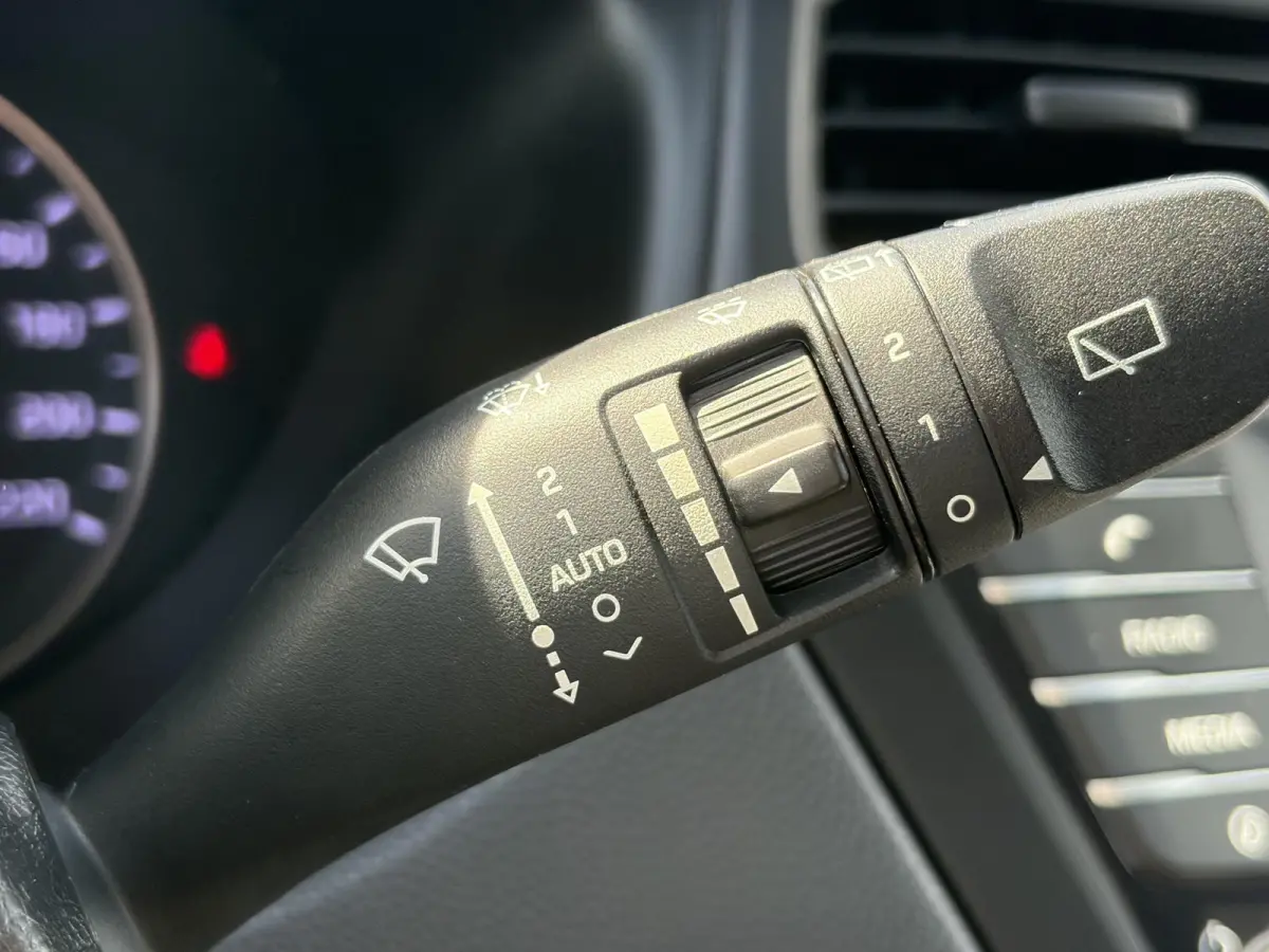 1.0 T-GDI Comfort Navi,Camera,Trekhaak,Clima,Cruise,Pdc,Lm velgen,Rijstrooksensor,N.A.P,102pk,Apk tot 07-2027