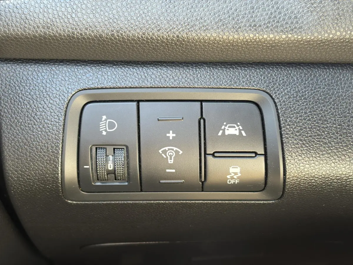 1.0 T-GDI Comfort Navi,Camera,Trekhaak,Clima,Cruise,Pdc,Lm velgen,Rijstrooksensor,N.A.P,102pk,Apk tot 07-2027
