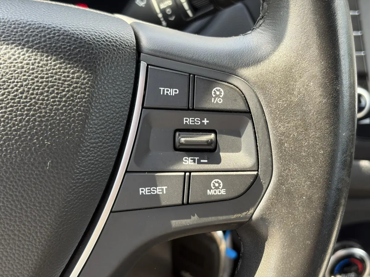 1.0 T-GDI Comfort Navi,Camera,Trekhaak,Clima,Cruise,Pdc,Lm velgen,Rijstrooksensor,N.A.P,102pk,Apk tot 07-2027