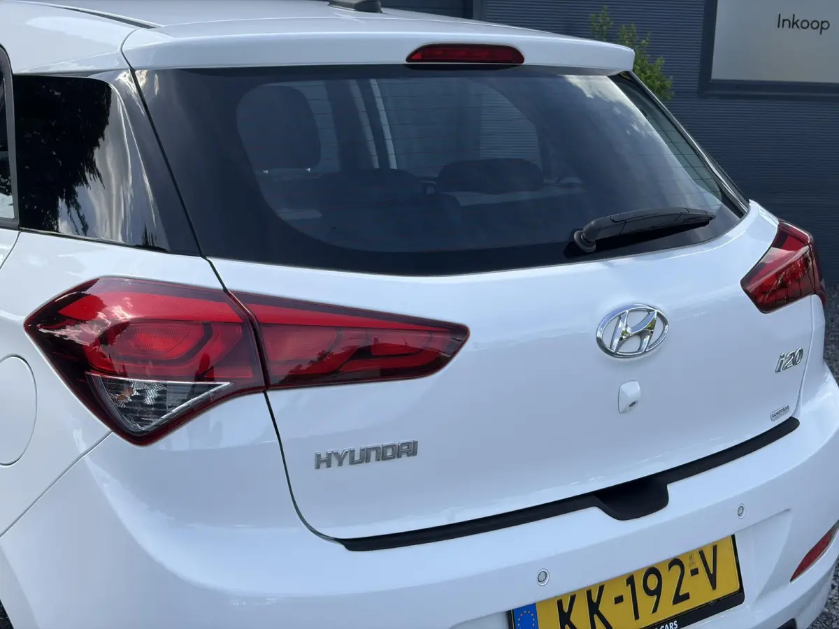 1.0 T-GDI Comfort Navi,Camera,Trekhaak,Clima,Cruise,Pdc,Lm velgen,Rijstrooksensor,N.A.P,102pk,Apk tot 07-2027