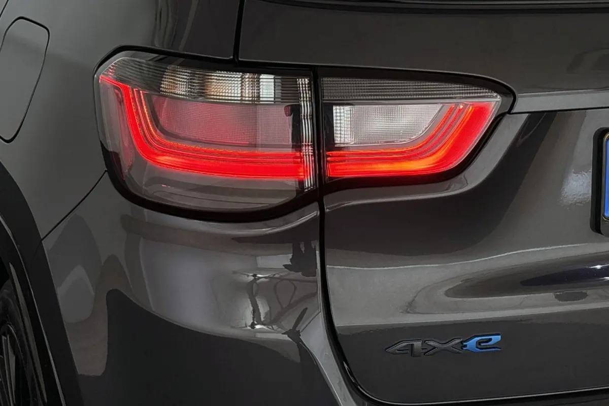 4xe 240 Plug-in Hybrid S Leder Stuur-Stoelverwarming Apple Carplay