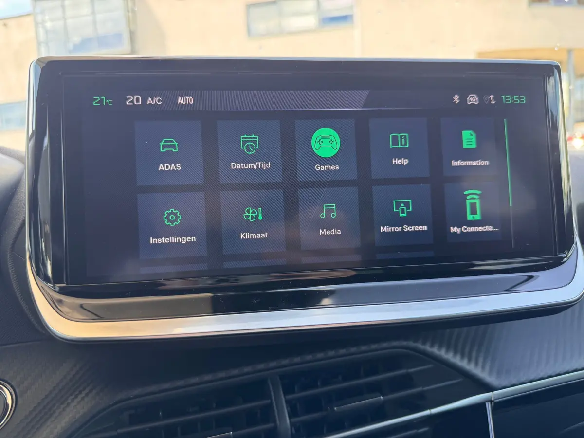 Allure 100PK | Camera | Navigatie | Keyless Entery / Start | Cruise Control | DAB | Apple Carplay / Android Auto | | Bluetooth telefoonvoorbereiding | Bots waarschuwing systeem | Hemelbekled