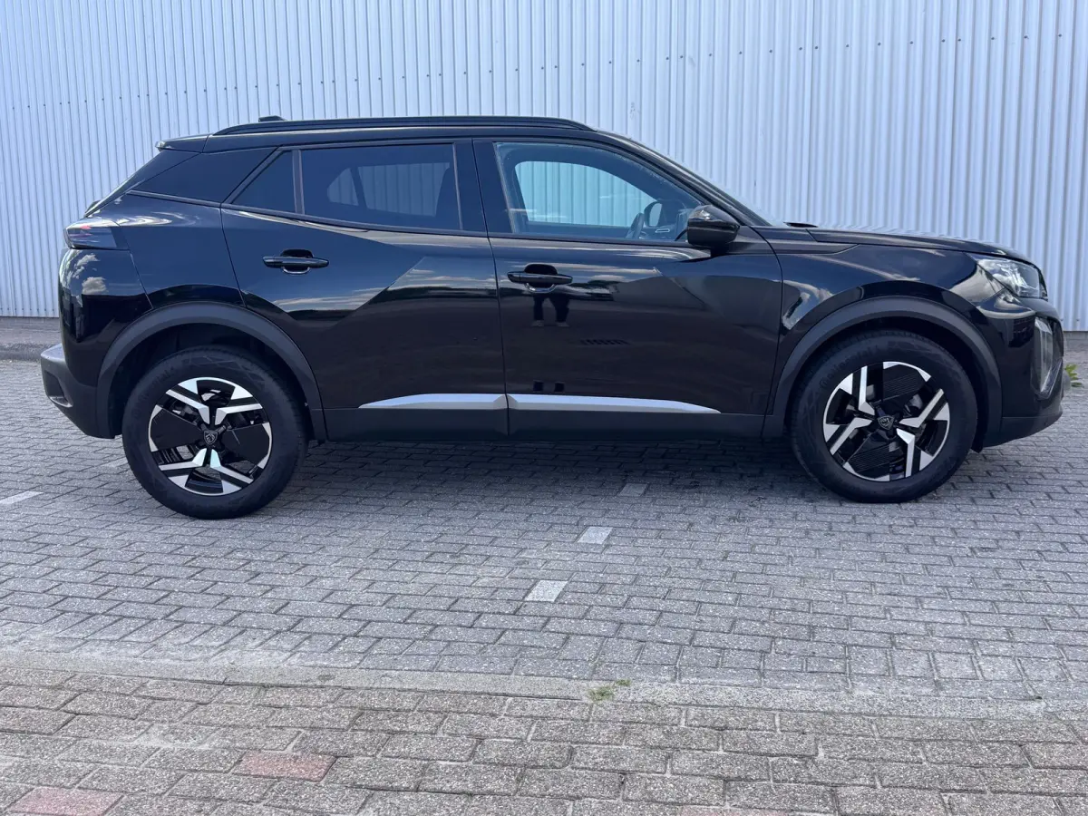 100PK Allure | Camera | Navigatie | Keyless Entery / Start | Cruise Control | DAB | Apple Carplay / Android Auto | | Bluetooth telefoonvoorbereiding | Bots waarschuwing systeem | Hemelbekled