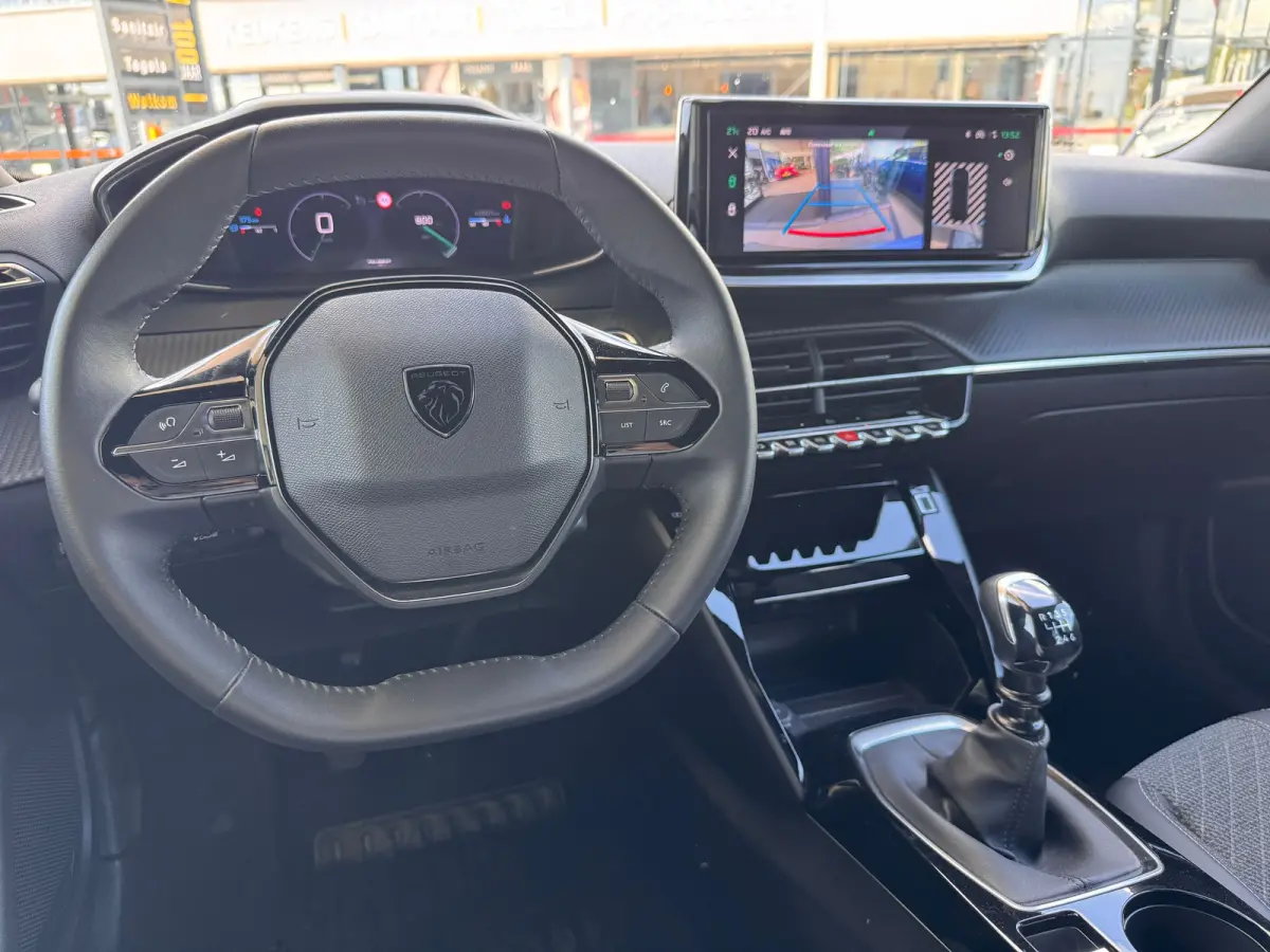 Allure 100PK | Camera | Navigatie | Keyless Entery / Start | Cruise Control | DAB | Apple Carplay / Android Auto | | Bluetooth telefoonvoorbereiding | Bots waarschuwing systeem | Hemelbekled