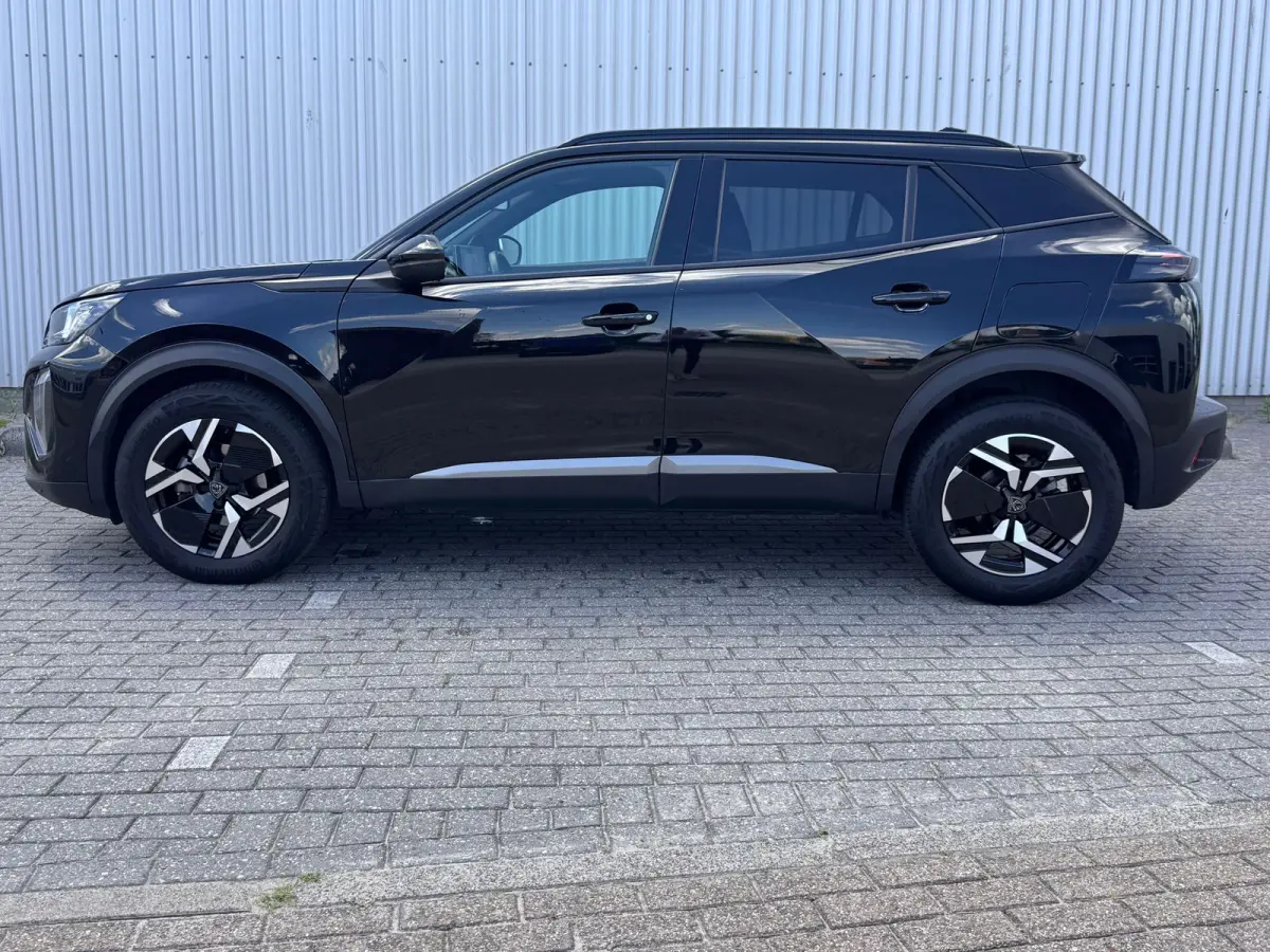 100PK Allure | Camera | Navigatie | Keyless Entery / Start | Cruise Control | DAB | Apple Carplay / Android Auto | | Bluetooth telefoonvoorbereiding | Bots waarschuwing systeem | Hemelbekled