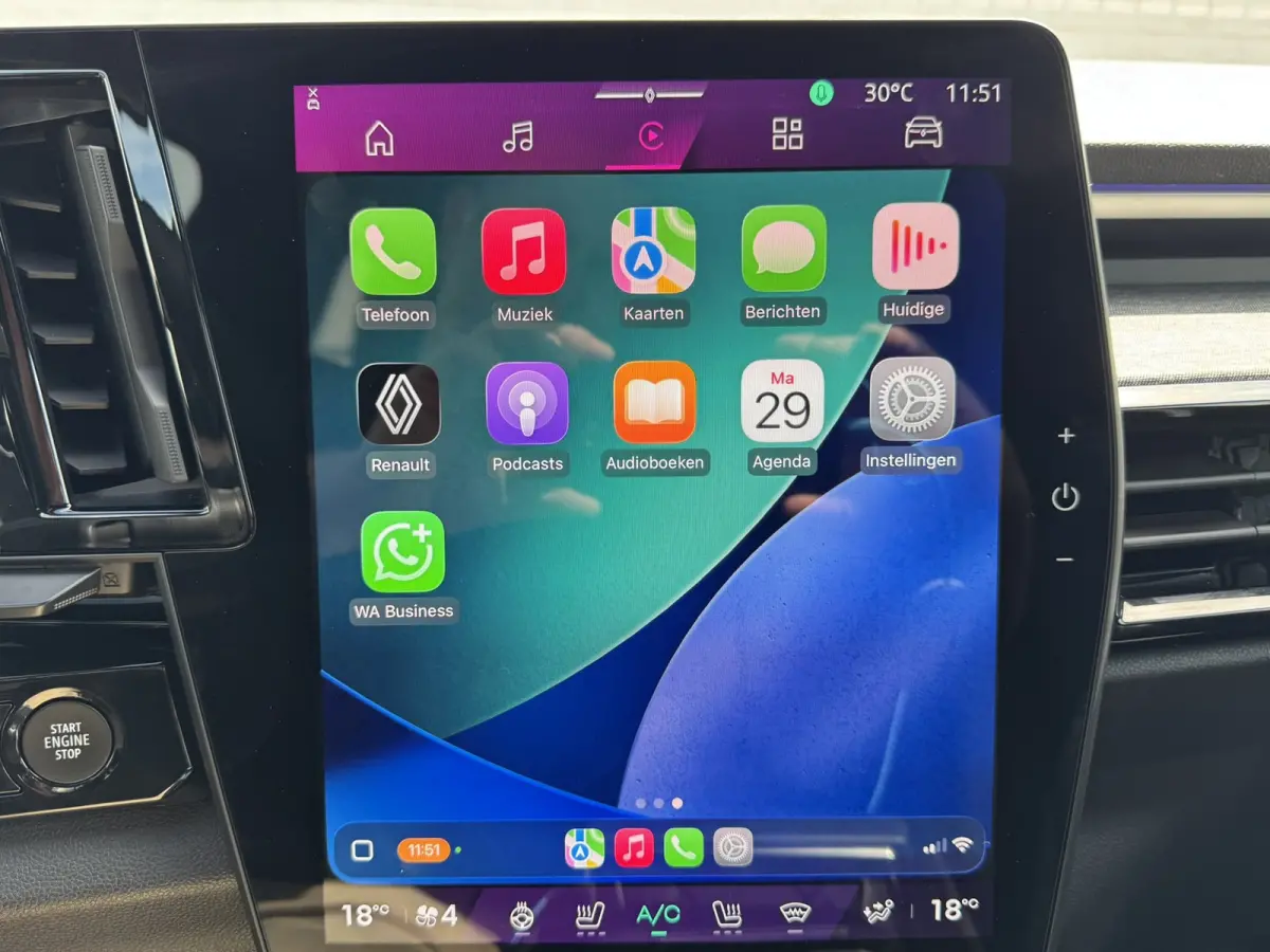 1.2 E-Tech full hybrid 200 Techno Digital Dash Camera+Pdc Stoel/stuur/voorruitverwarming Carplay Cllima