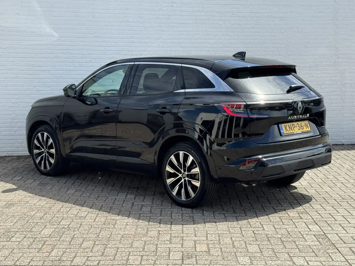 1.2 E-Tech full hybrid 200 Techno Digital Dash Camera+Pdc Stoel/stuur/voorruitverwarming Carplay Cllima