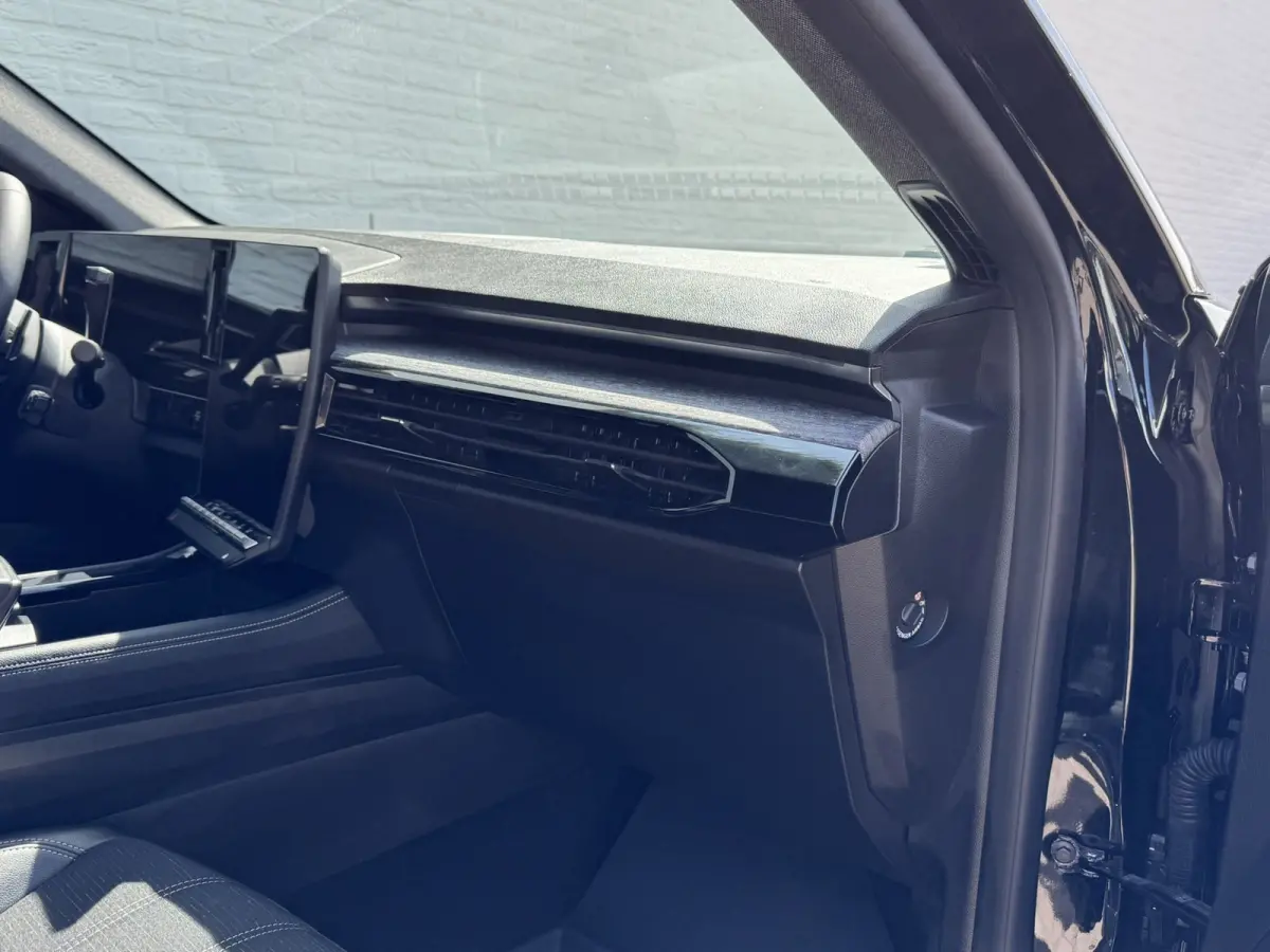 1.2 E-Tech full hybrid 200 Techno Digital Dash Camera+Pdc Stoel/stuur/voorruitverwarming Carplay Cllima