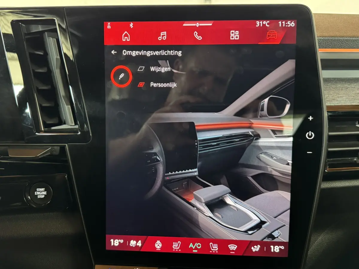 1.2 E-Tech full hybrid 200 Techno Digital Dash Camera+Pdc Stoel/stuur/voorruitverwarming Carplay Cllima