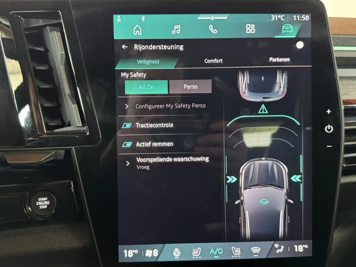 1.2 E-Tech full hybrid 200 Techno Digital Dash Camera+Pdc Stoel/stuur/voorruitverwarming Carplay Cllima