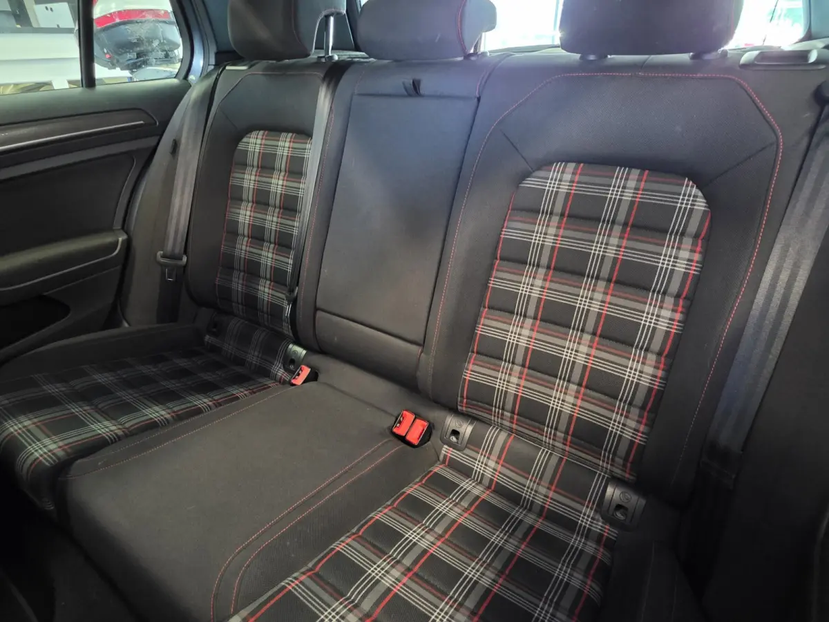 GTI Performance 2.0 TSI Automaat – Pano – Remus uitlaat – Zeer compleet –