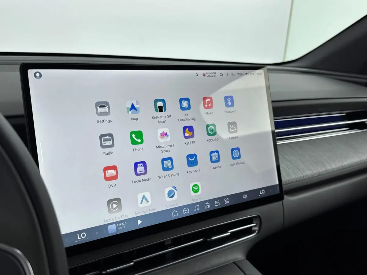 RWD Long Range 80.8 kWh Nieuw Model | Trekhaak | Apple Carplay
