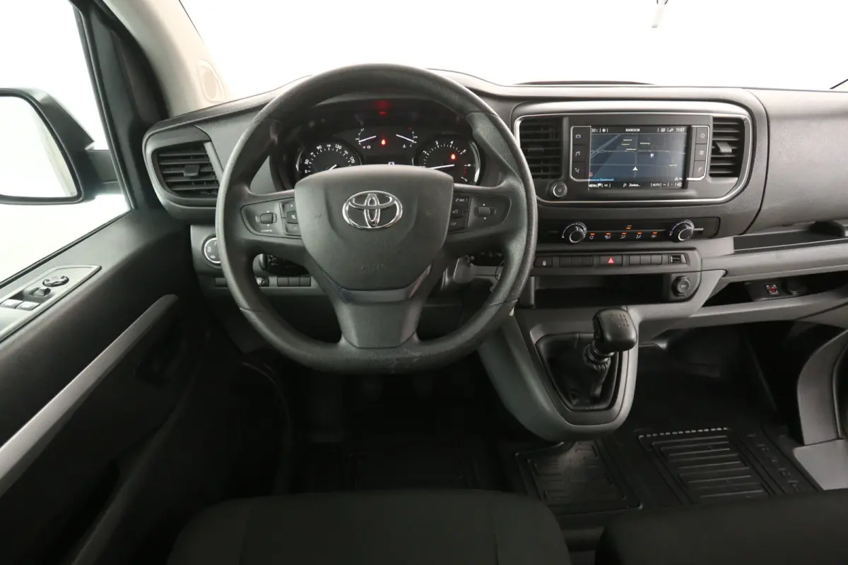 2.0 D-4D L3H1 | Marge | DC | 6 Zits | Airco | Camera | Cruise | Trekhaak | 2xSchuifdeur | Carplay