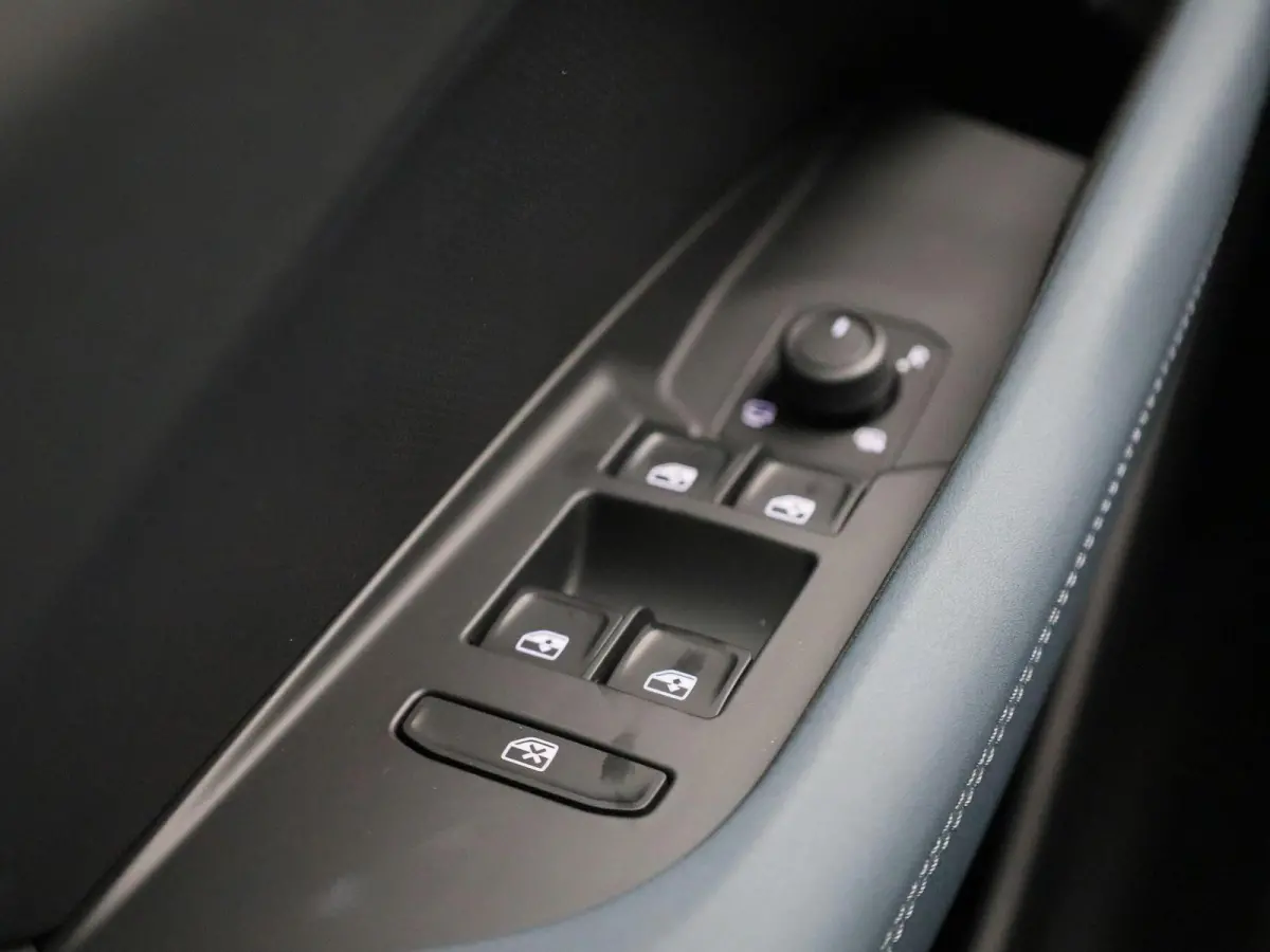 1.5 TSI e-Hybrid Business | PANORAMADAK | TREKHAAK | CAMERA | STOEL-STUURWIELVERWARMING | APPLE CARPLAY-ANDRIOD AUTO