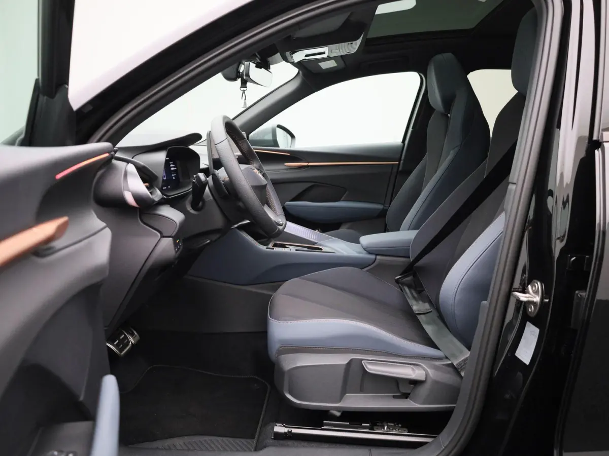 1.5 TSI e-Hybrid Business | PANORAMADAK | TREKHAAK | CAMERA | STOEL-STUURWIELVERWARMING | APPLE CARPLAY-ANDRIOD AUTO