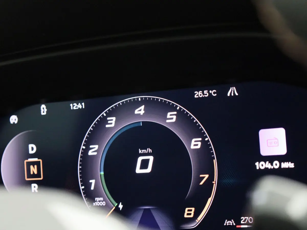 1.5 TSI e-Hybrid Business | PANORAMADAK | TREKHAAK | CAMERA | STOEL-STUURWIELVERWARMING | APPLE CARPLAY-ANDRIOD AUTO