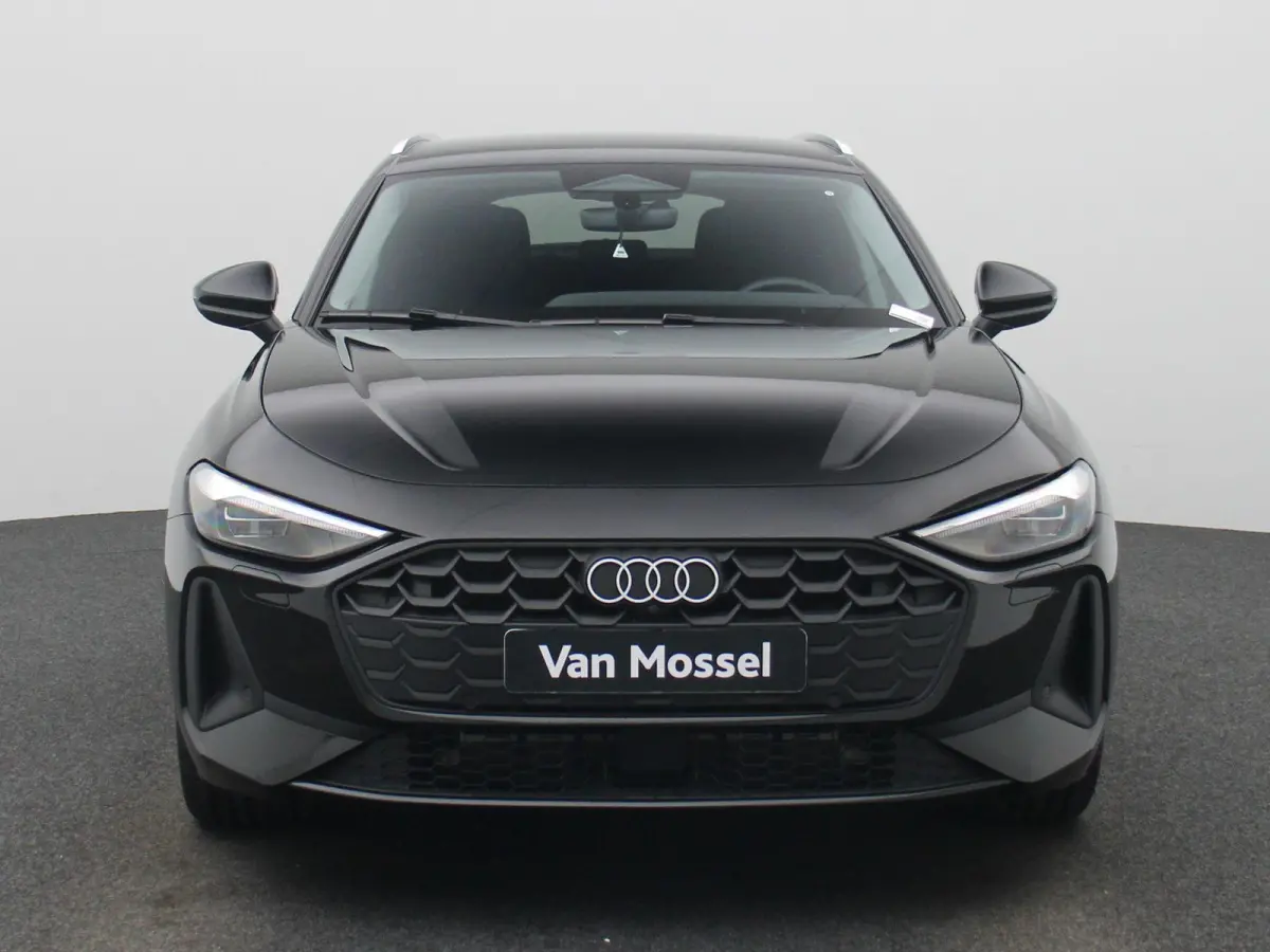 Avant 2.0 quattro S edition | Adaptive cruise control | Climate control | Achteruitrijcamera | Elekt. verstelbare voorstoelen | Stoelverarming | Smartphone interface | Privacy glas | Trekhaa