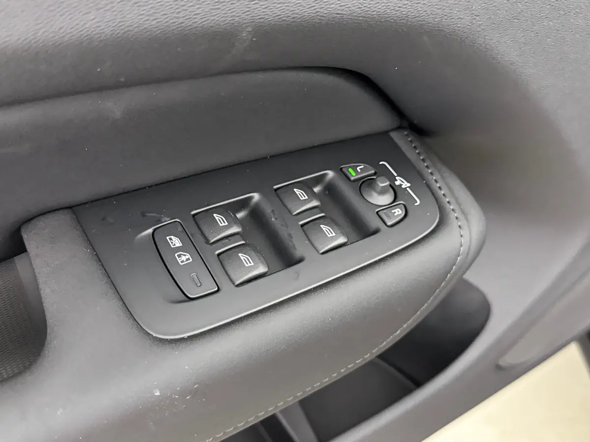 T8 Plug-in hybrid AWD Ultra Dark Exec. Ed. | 22" | Heico Diffusor | Getint & Gelamineerd Glas | Alarmklasse 3 | Black Edition Interieur | Luchtvering | Bowers & Wilkins | Geventileerd Nappa 