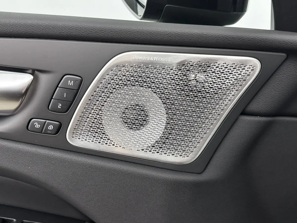 T8 Plug-in hybrid AWD Ultra Dark Exec. Ed. | 22" | Heico Diffusor | Getint & Gelamineerd Glas | Alarmklasse 3 | Black Edition Interieur | Luchtvering | Bowers & Wilkins | Geventileerd Nappa 
