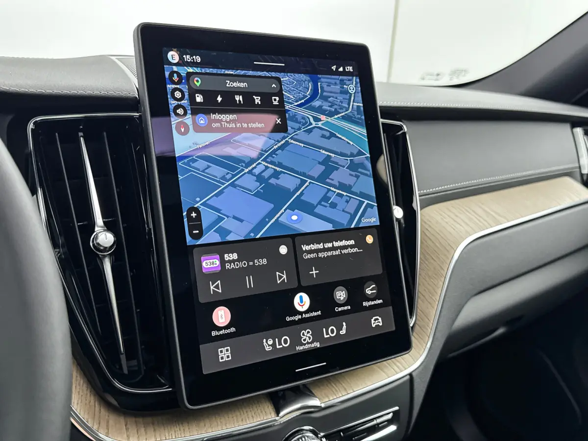 T8 Plug-in hybrid AWD Ultra Dark Exec. Ed. | 22" | Heico Diffusor | Getint & Gelamineerd Glas | Alarmklasse 3 | Black Edition Interieur | Luchtvering | Bowers & Wilkins | Geventileerd Nappa 