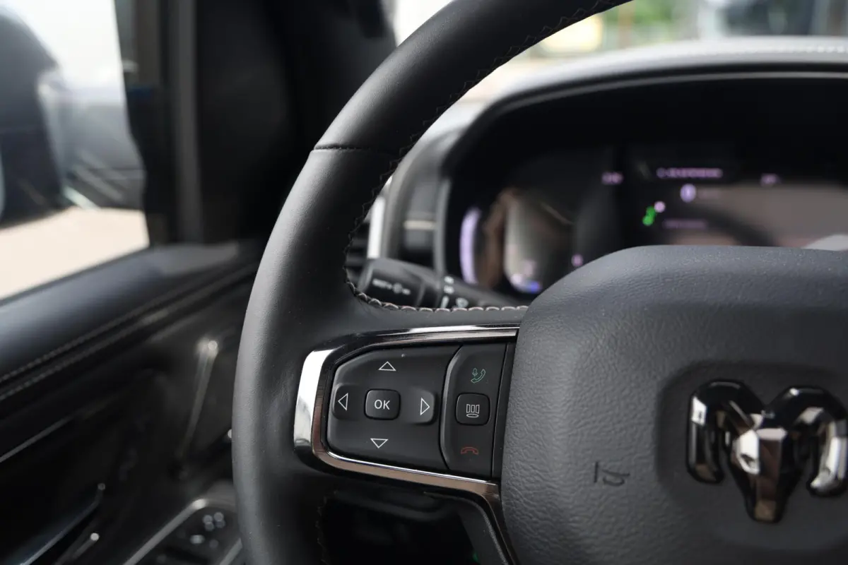 1500 4X4 5.7 V8 4x4 Crew Cab Limited Pano HUD Leder 1e Eig Trekhaak Camera