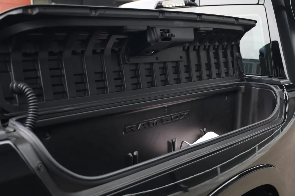 1500 4X4 5.7 V8 4x4 Crew Cab Limited Pano HUD Leder 1e Eig Trekhaak Camera