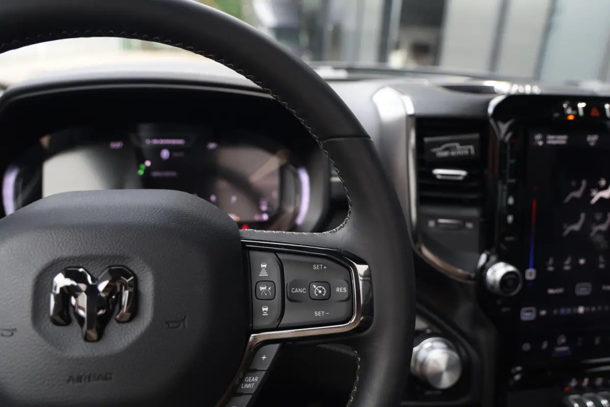 1500 4X4 5.7 V8 4x4 Crew Cab Limited Pano HUD Leder 1e Eig Trekhaak Camera