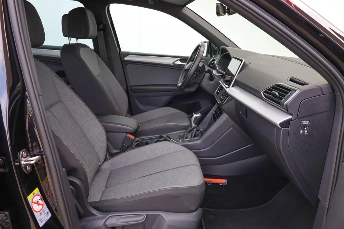 1.5 TSI 150pk DSG Style Business Intense | Trekhaak Wegklapbaar | Adaptive Cruise | Climate Control | DAB+