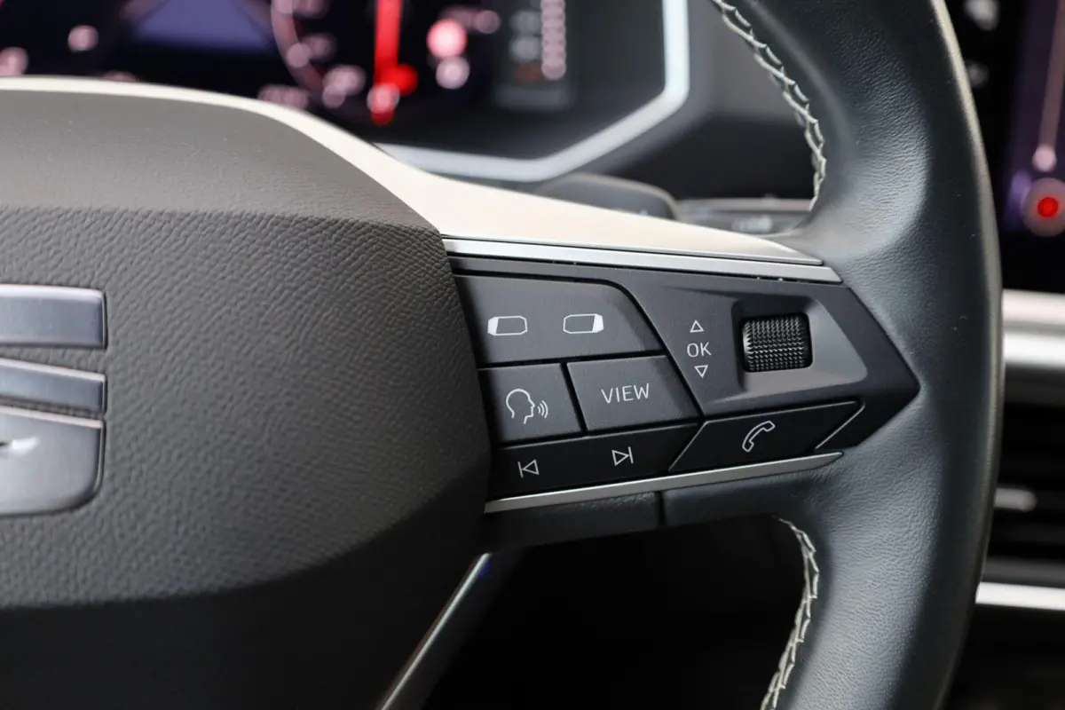 1.5 TSI 150pk DSG Style Business Intense | Trekhaak Wegklapbaar | Adaptive Cruise | Climate Control | DAB+