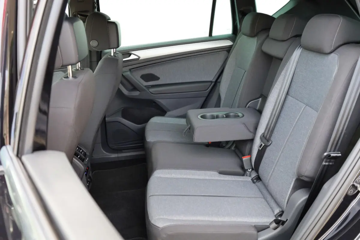1.5 TSI 150pk DSG Style Business Intense | Trekhaak Wegklapbaar | Adaptive Cruise | Climate Control | DAB+