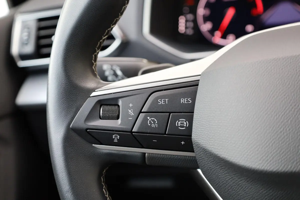 1.5 TSI 150pk DSG Style Business Intense | Trekhaak Wegklapbaar | Adaptive Cruise | Climate Control | DAB+