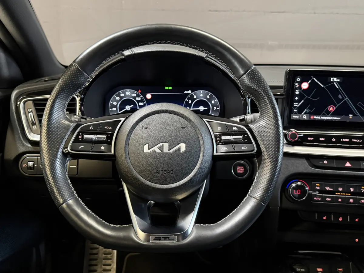 1.0 T-GDi GT-Line | Panoramadak | Camera | Dodehoeksensoren
