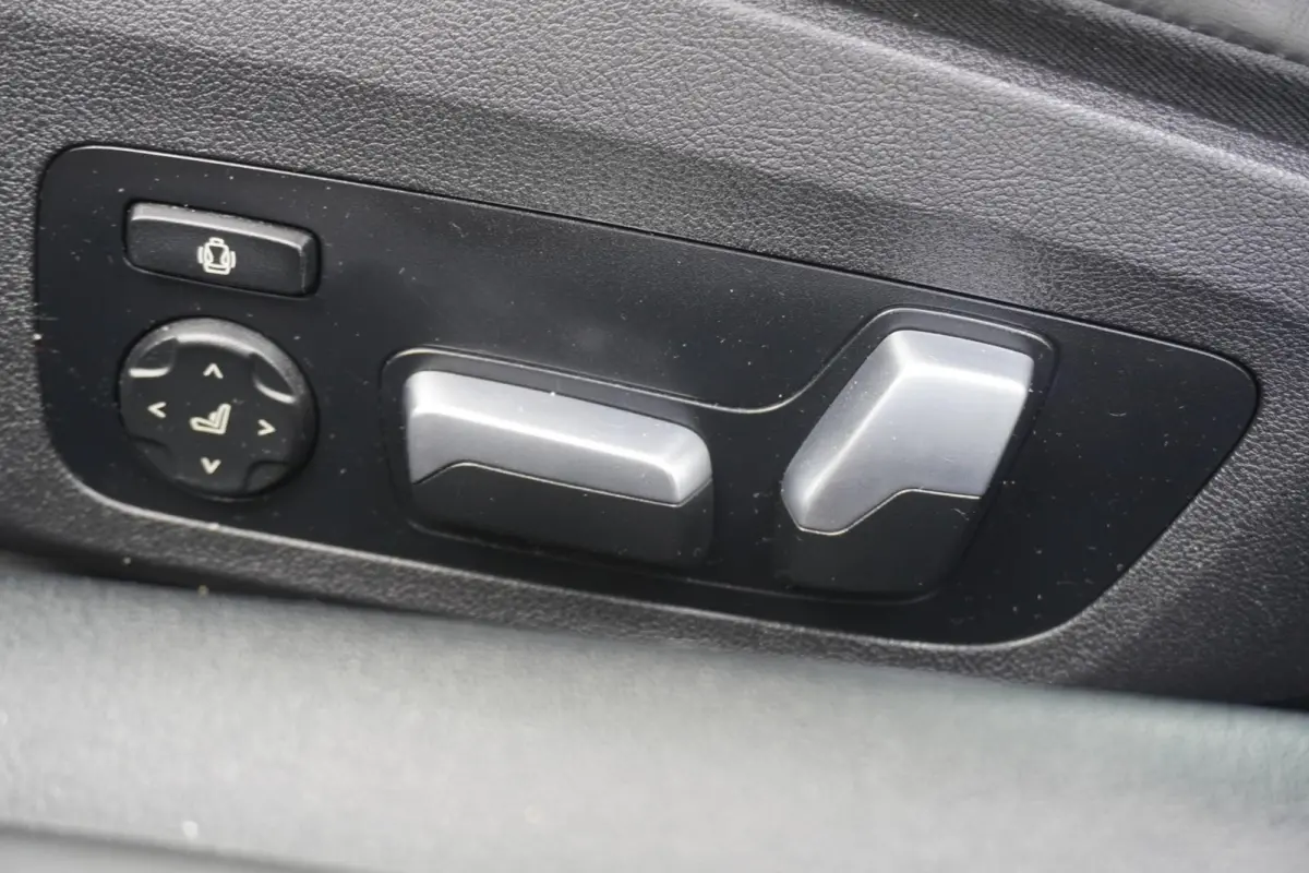 M850i 530pk xDrive High Executive | LED Laser | Soft Close | Stoelverwarming / Ventilatie | Bmw Live Cockpit Professional