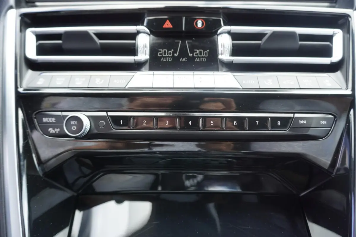 M850i 530pk xDrive High Executive | LED Laser | Soft Close | Stoelverwarming / Ventilatie | Bmw Live Cockpit Professional