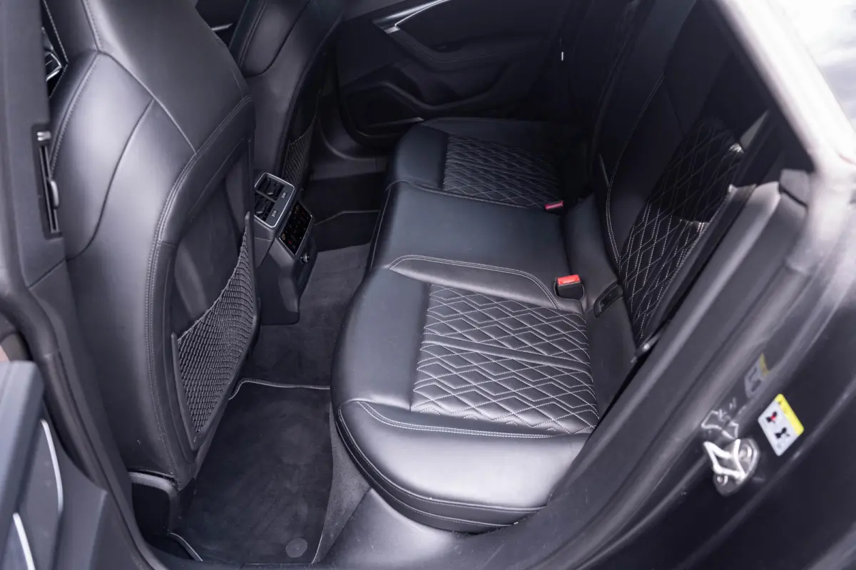 3.0 TDI S7 Quattro 349 pk Vol opties, Verkoop in Opdracht, LED Koplampen, Panodak, Leder Zwart