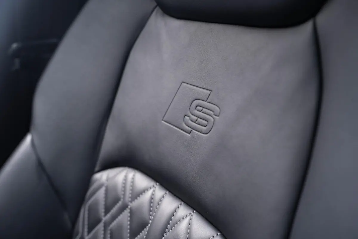 3.0 TDI S7 Quattro 349 pk Vol opties, Verkoop in Opdracht, LED Koplampen, Panodak, Leder Zwart